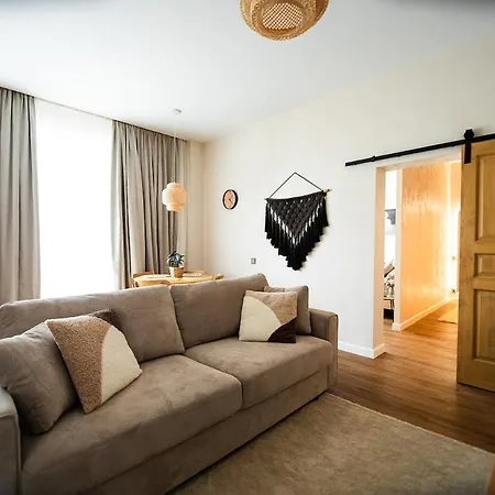 Kurbada Loft Stylish Near Center With Parking