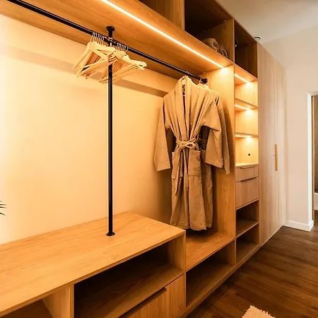 Apartment Kurbada Loft Stylish Near Center With Parking Riga